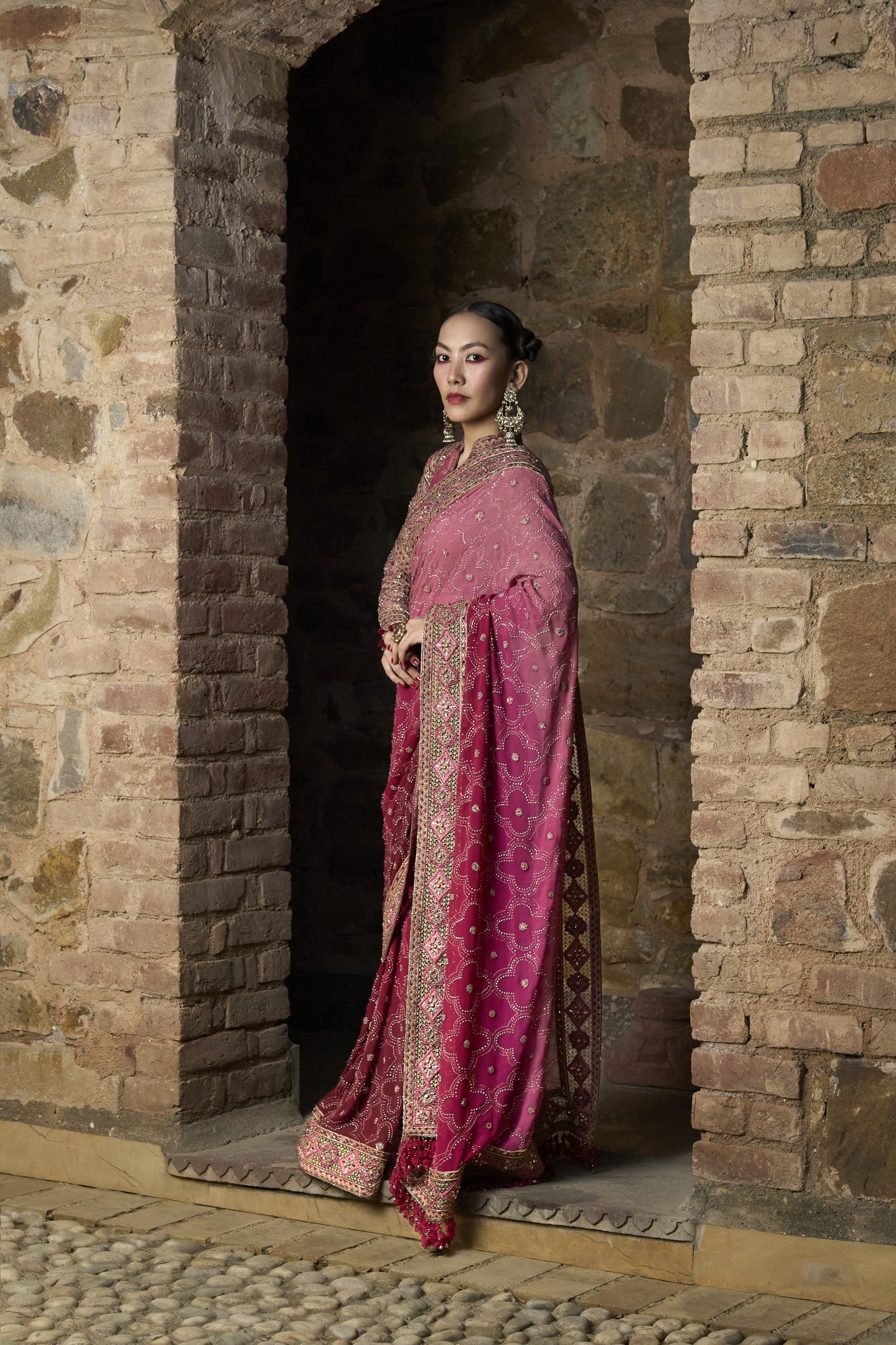 Tonal Sari Set