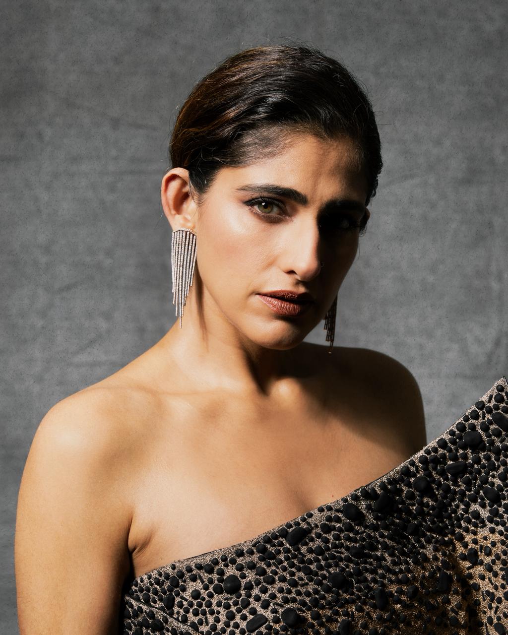 KUBBRA SAIT