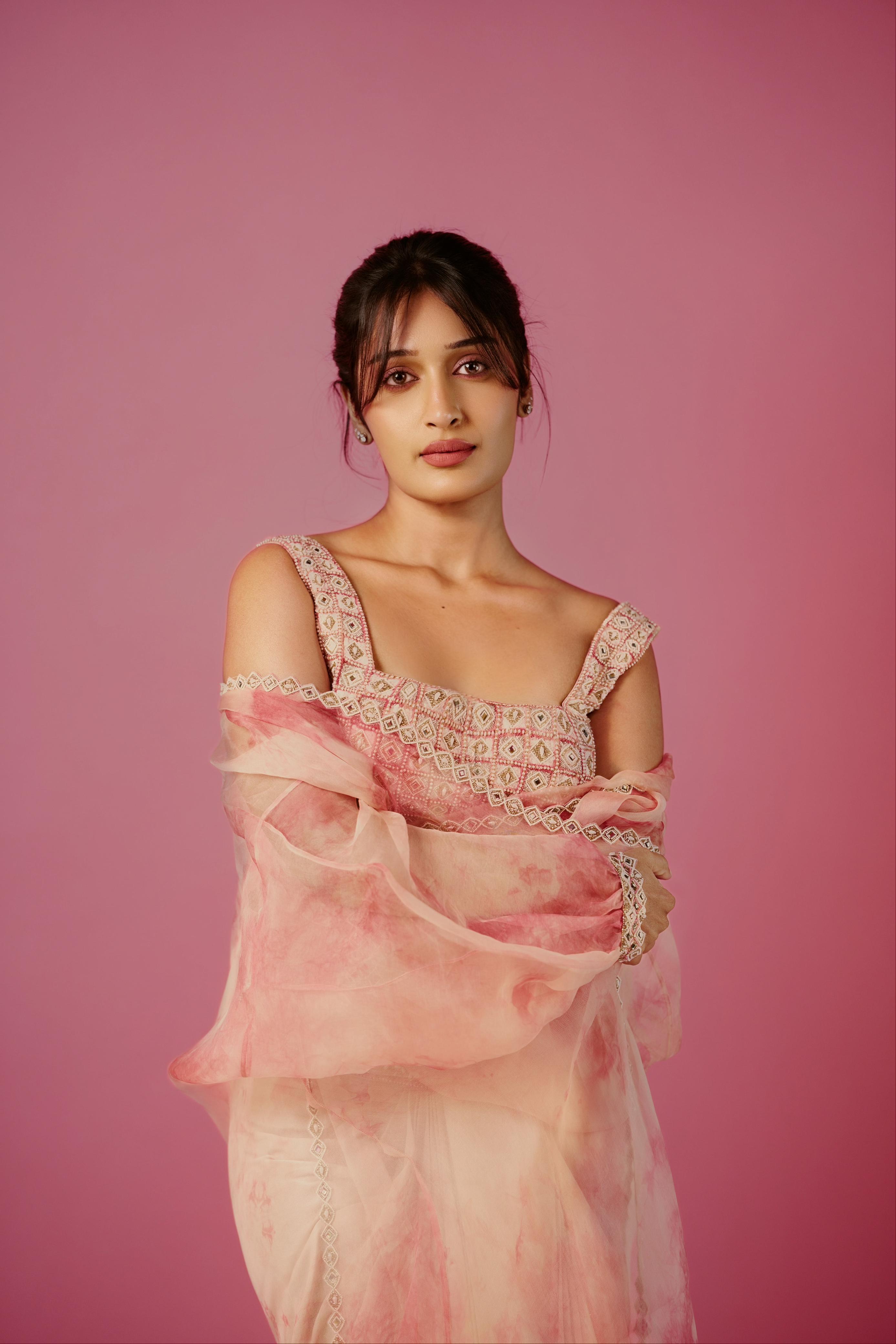 NIHARIKA NM
