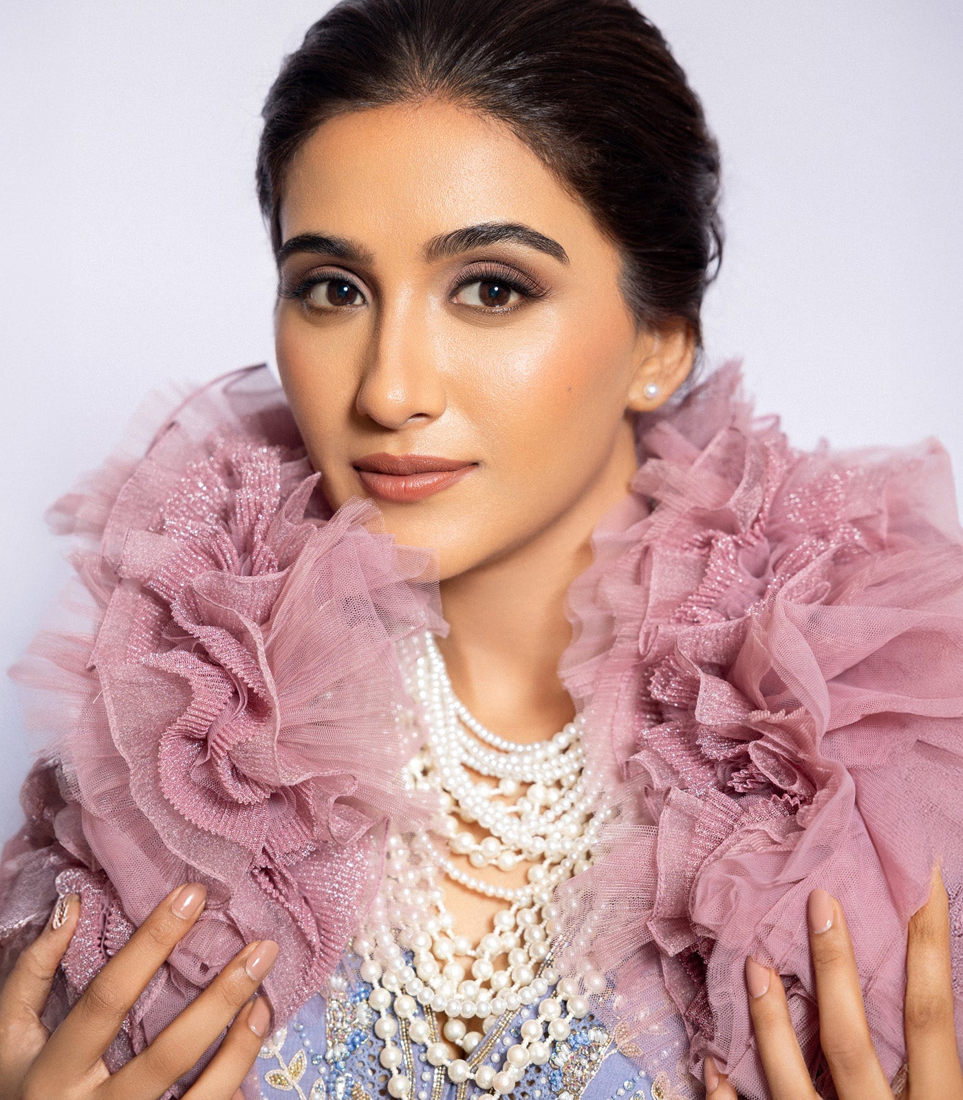 Nimrat kaur Ahluwalia in Ombre Embellished Kurta Set