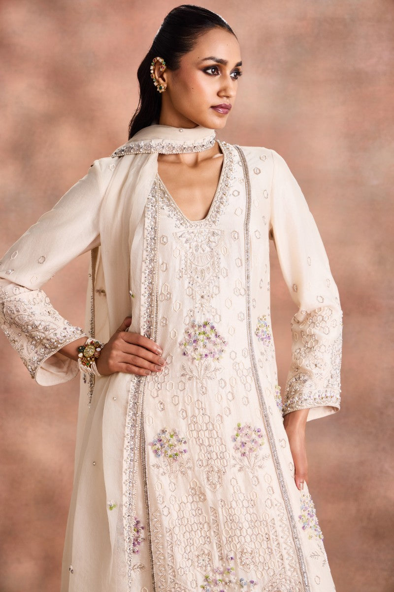 Floral embroirdered kurta set